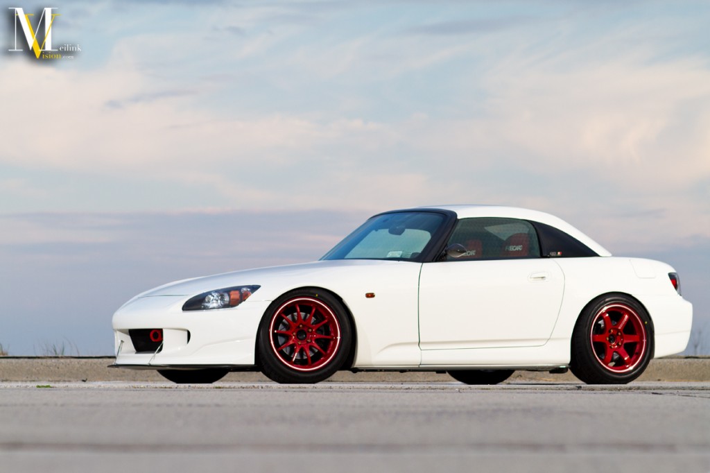 s2000_frontthreequarter_tele_low