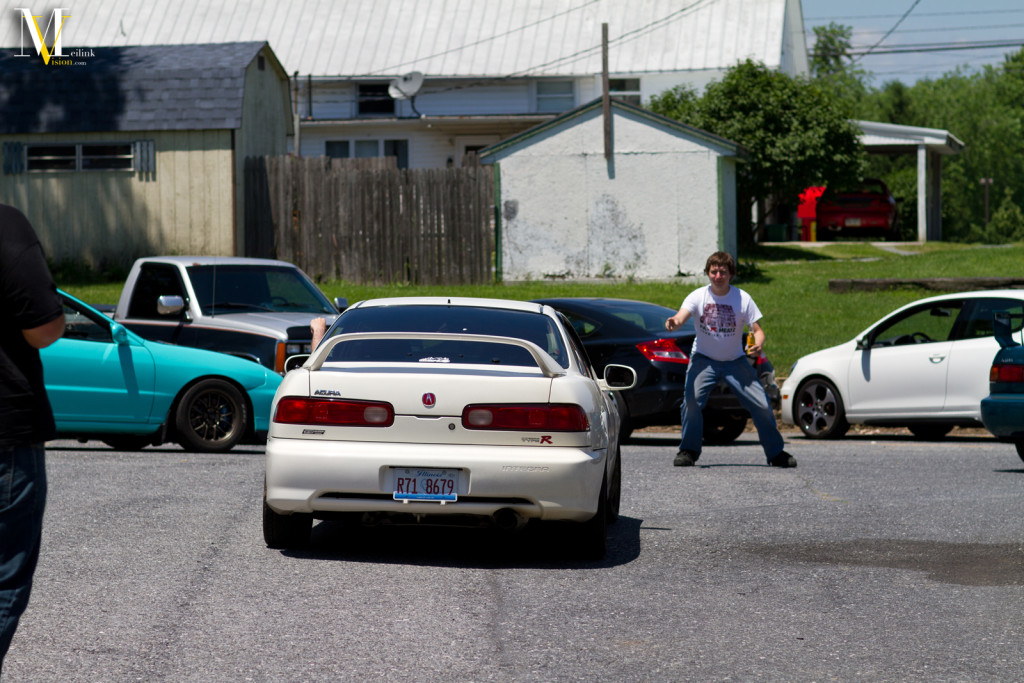 chris_and_mel_rolling_towards_bob