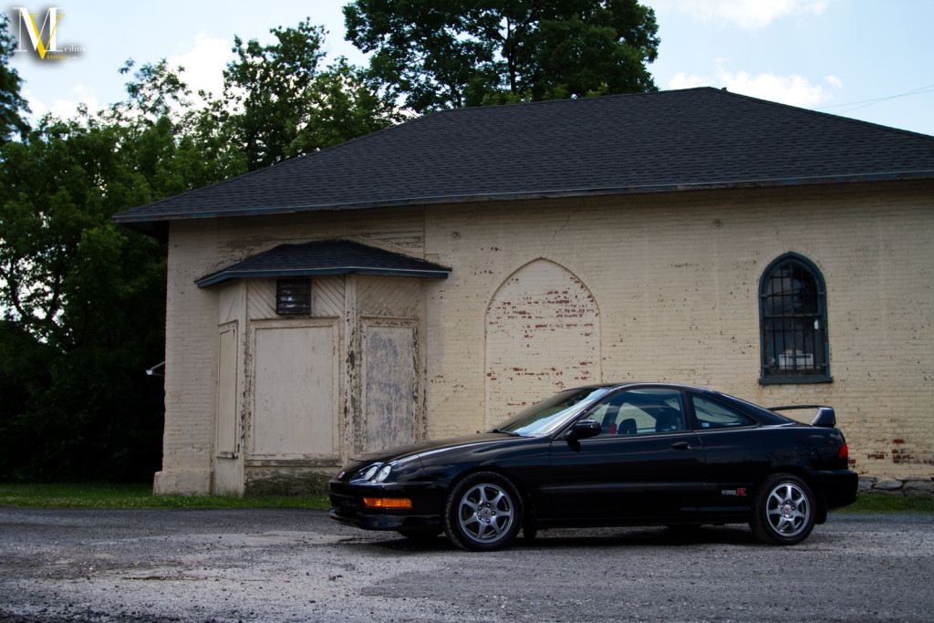 front_threequarter_wide2